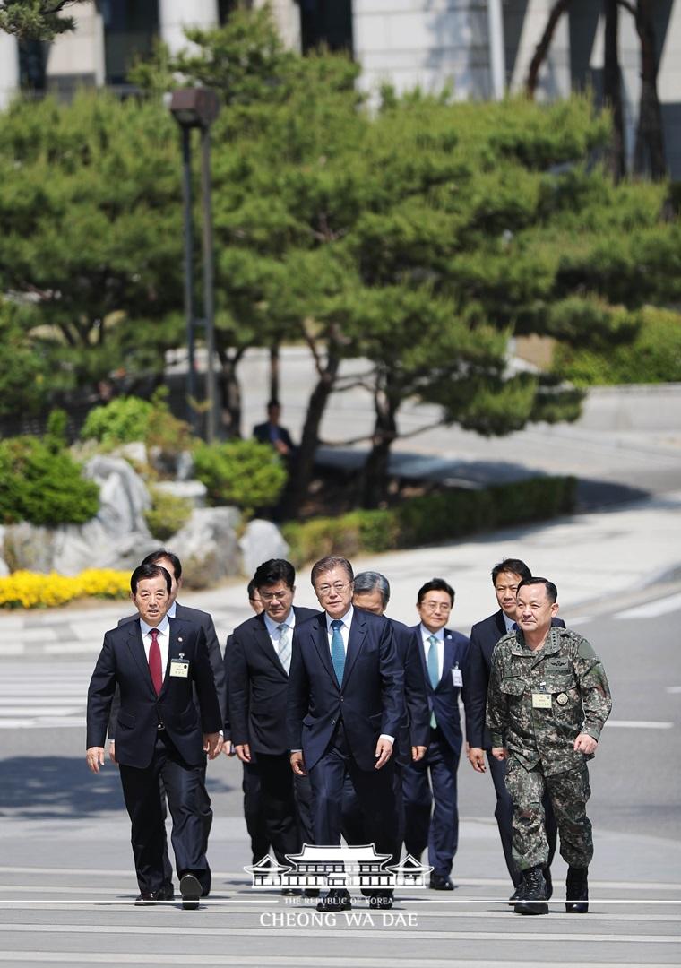 문재인 대통령_국방부 및 합참방문