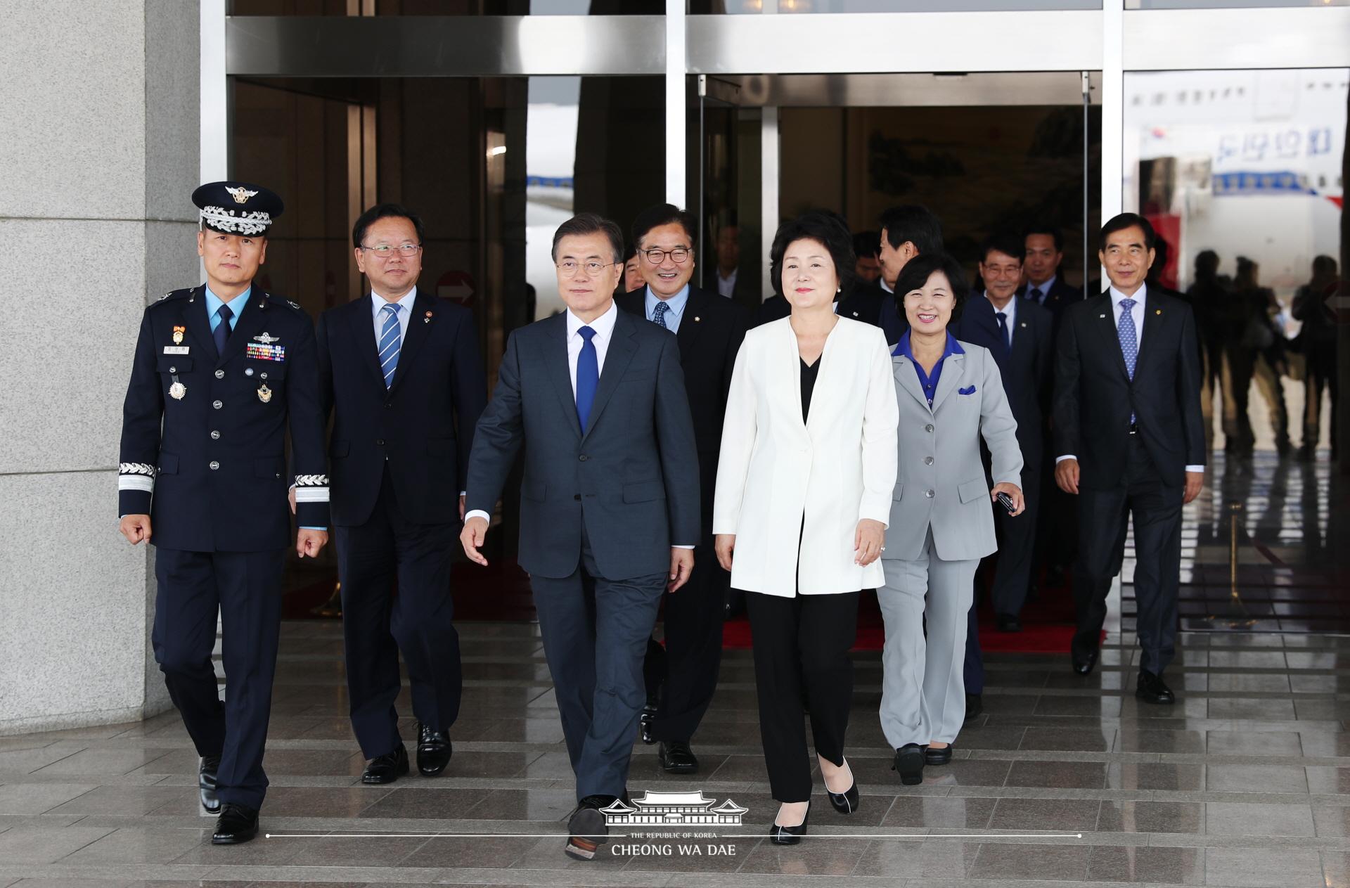 미국순방_출국_성남공항