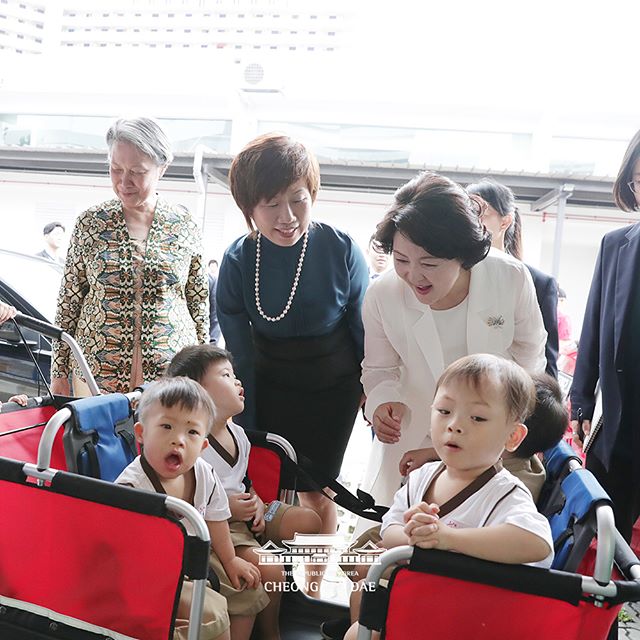 김정숙 여사, 이네이블링 빌리지 방문