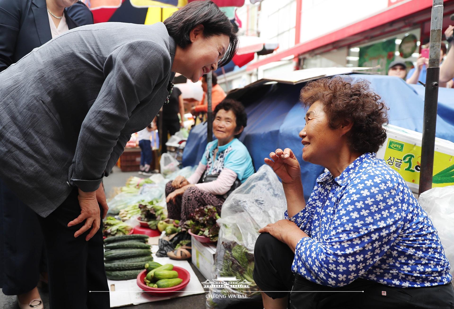 김정숙 여사_진주 중앙시장