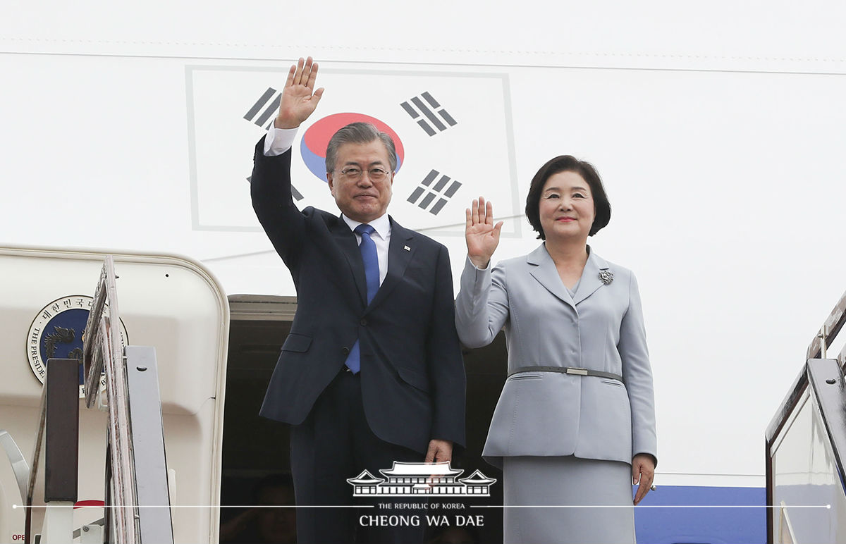 미얀마 네피도 공항 도착 행사