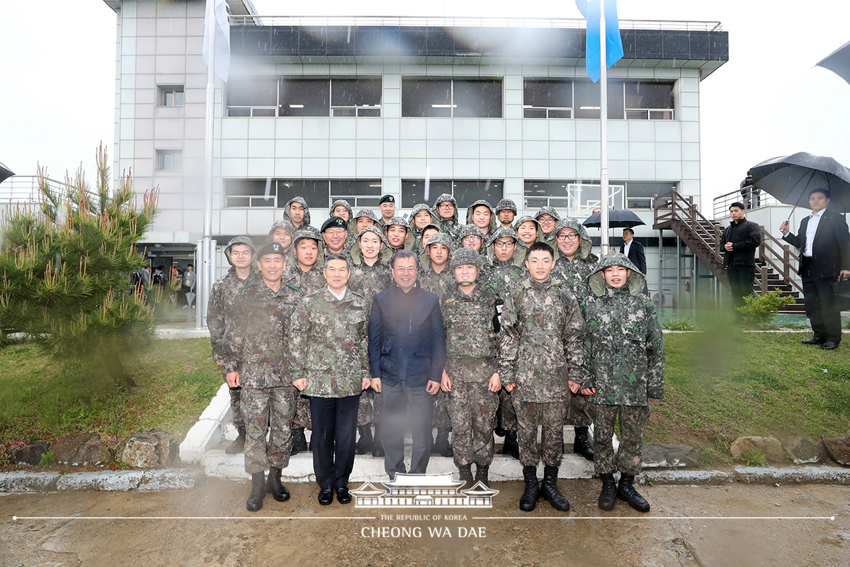 금강산 전망대 방문 및 장병 격려