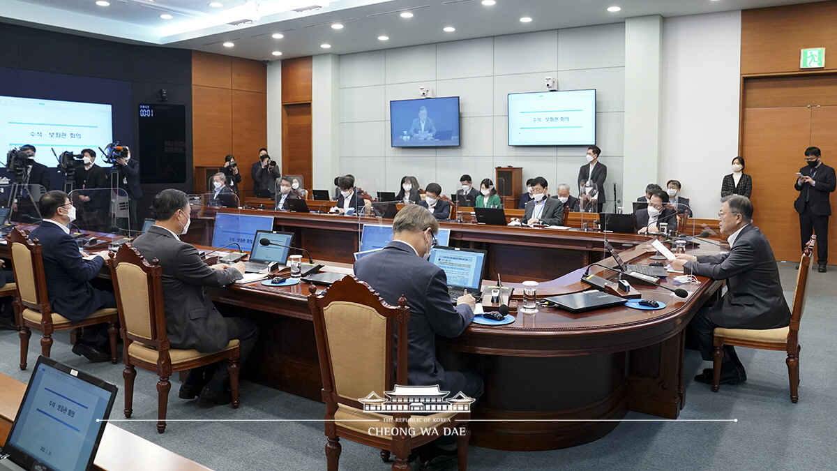 가장 중요한 것은 백신접종이라는 것이 확인되고 있습니다