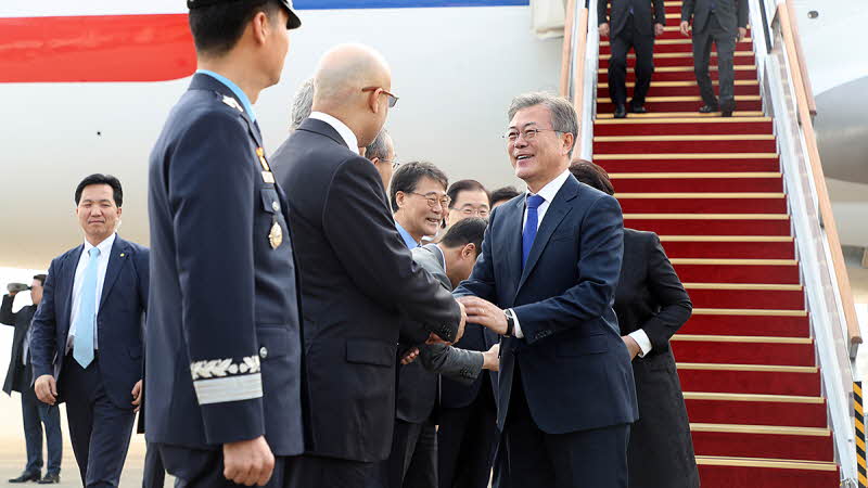 서울 공항 도착