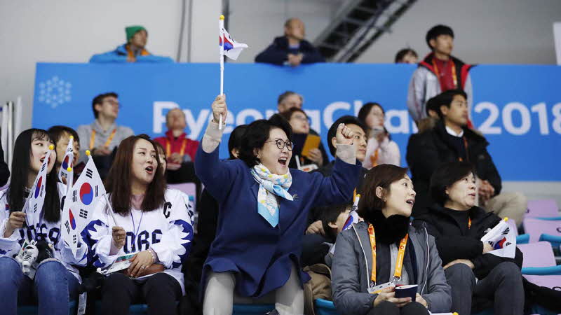 김정숙 여사 패럴림픽 아이스하키 한국-체코전 관람