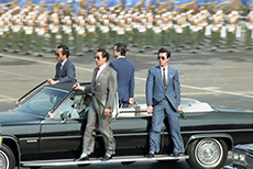 ‘경호 스타일’로  시대를 읽는다 