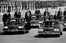 그때 대통령을 지킨 사람들